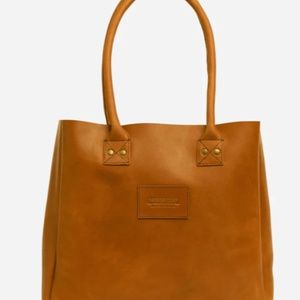 Parker Clay Leather Merkato tote bag